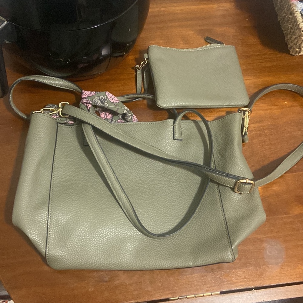 Steve Madden Large Green Purse - Picture 3 of 4